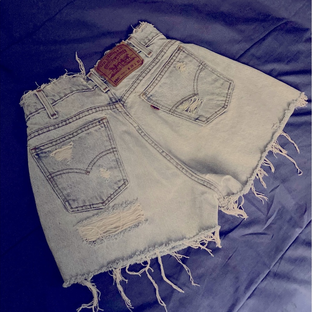 🎀Vintage high waisted 550 Levi’s jean shorts🎀